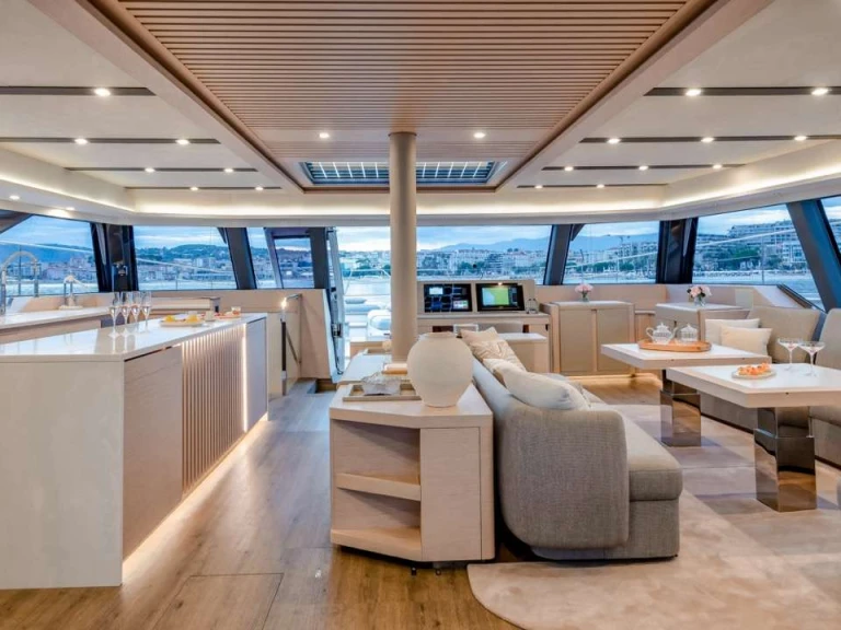 Luxury Yacht hire in Caribbean - Fountaine Pajot Thira 80