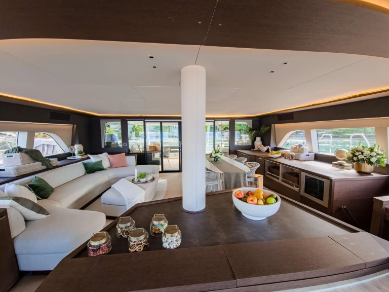 Yacht charter British Virgin Islands (BVI) - Lagoon AEOLUS 77 on SamBoat