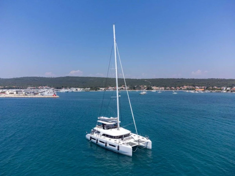 Yacht charter Split - Lagoon SEADUCTIVE ORCA on SamBoat
