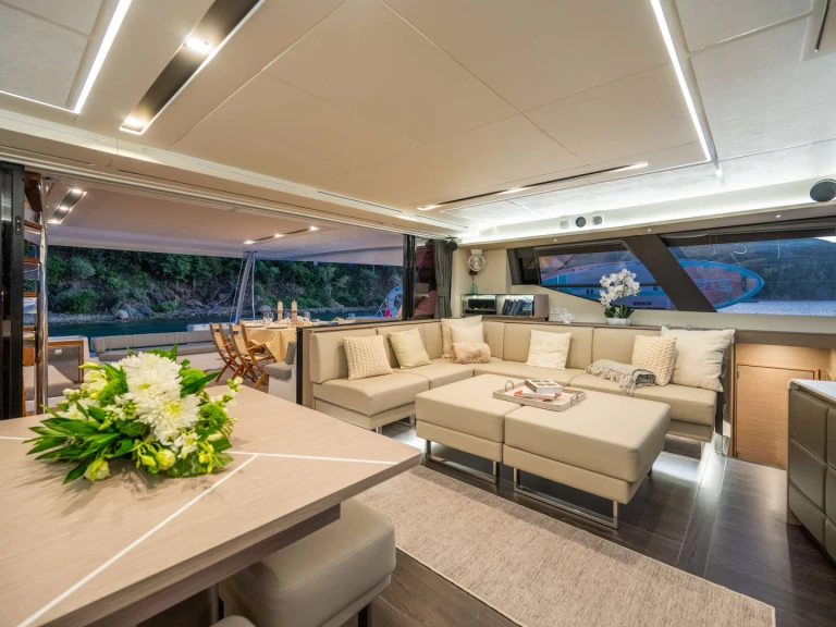 Hire Luxury Yacht with or without skipper Fountaine Pajot Road Town