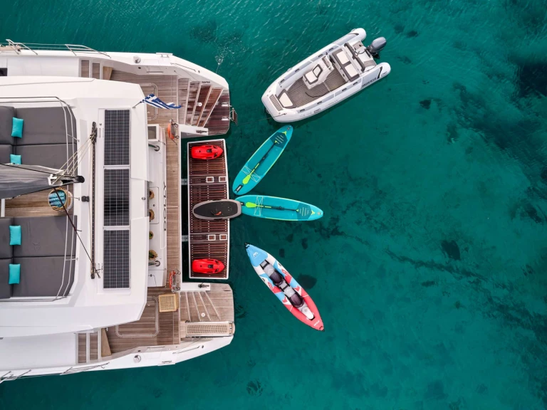 Luxury Yacht to hire Ionian coast at the best price