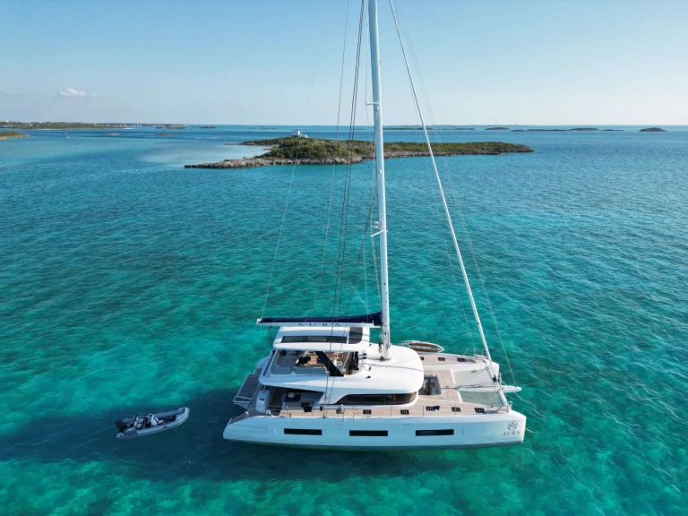 Hire Luxury Yacht with or without skipper Lagoon British Virgin Islands (BVI)