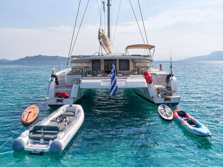 Charter a Fountaine Pajot WORLD'S END (MED) in Néa Péramos on Samboat