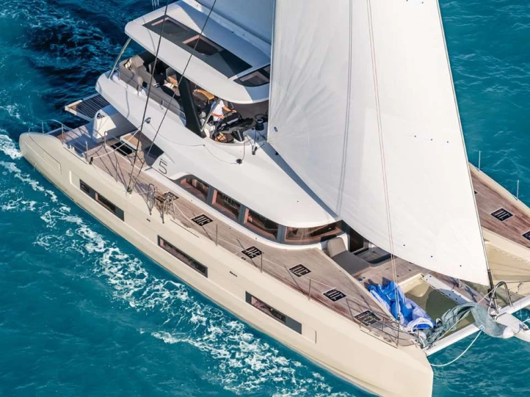 Luxury Yacht hire in British Virgin Islands (BVI) - Lagoon REVERIE