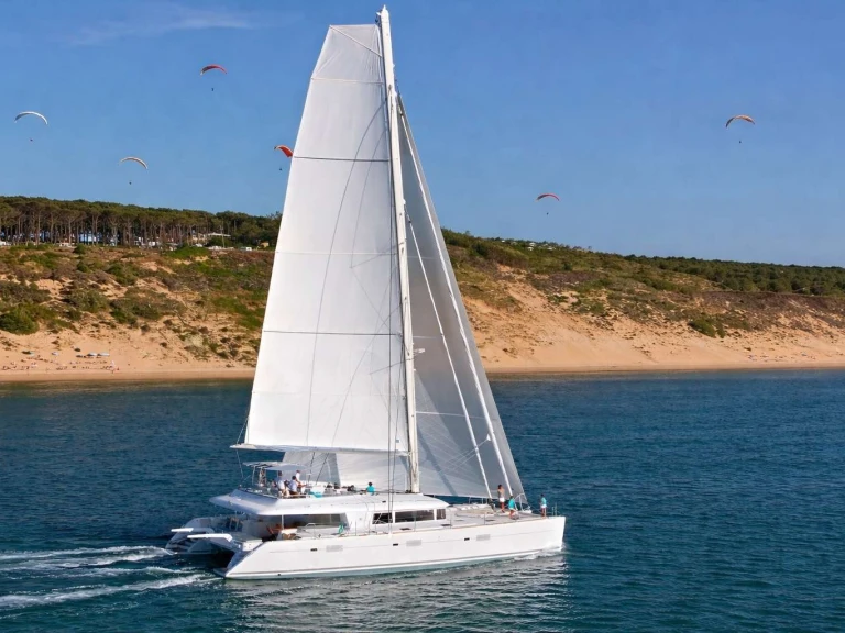 Hire Luxury Yacht with or without skipper Lagoon Fiumicino