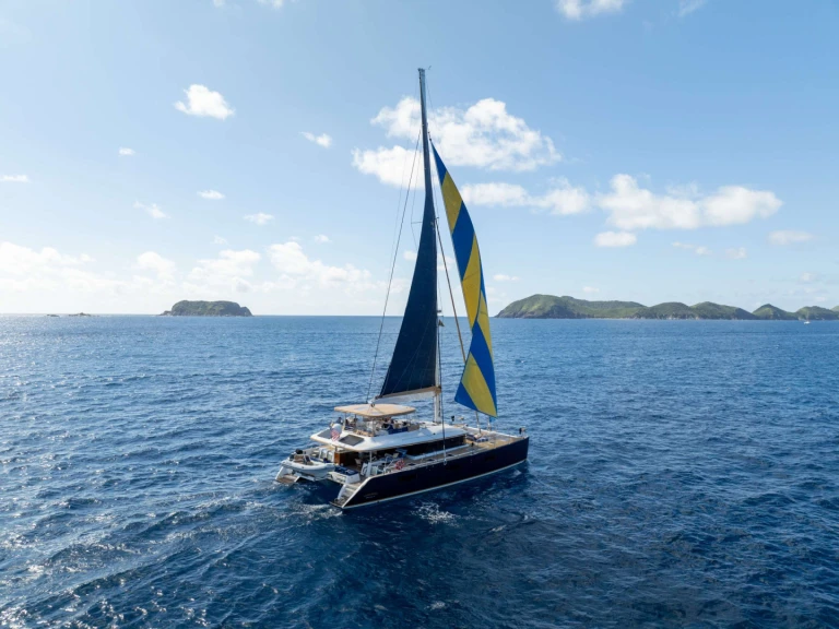 Lagoon ANDROMEDA charter bareboat or skippered in  Newport