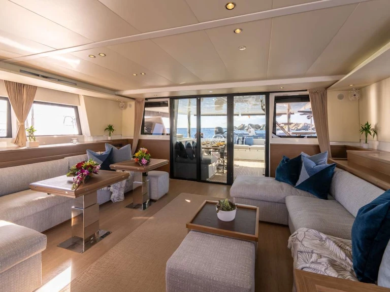 Hire Luxury Yacht with or without skipper Lagoon British Virgin Islands (BVI)