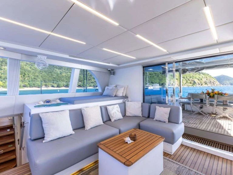 Hire Luxury Yacht with or without skipper Sunreef Road Town