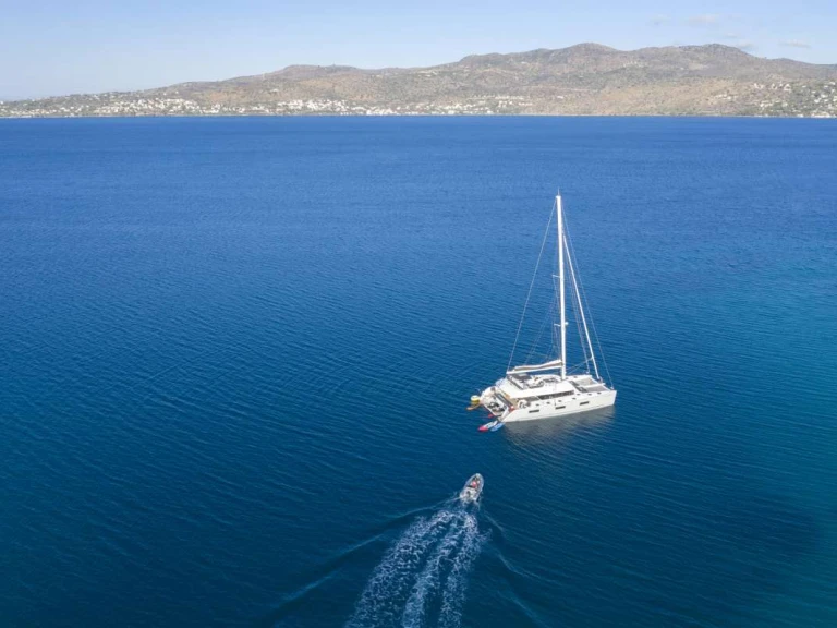 Luxury Yacht to hire Athens at the best price