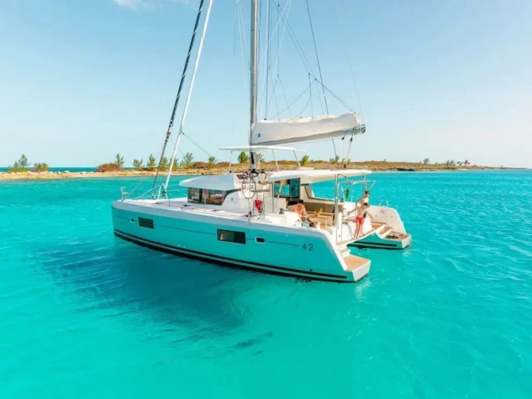 Hire a Lagoon Lagoon 42 Seget Donji