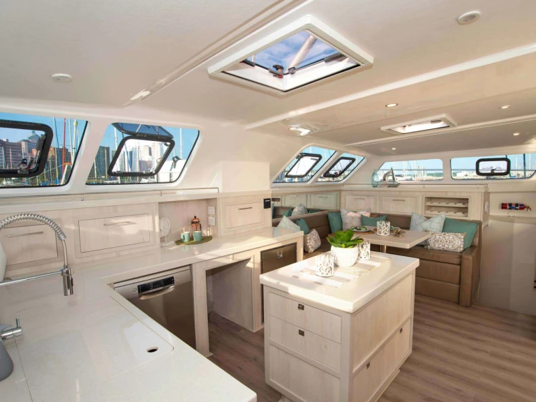 Hire Luxury Yacht with or without skipper Royal Cape British Virgin Islands (BVI)