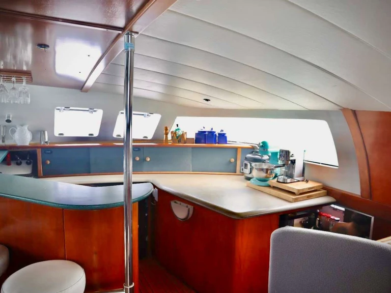 Hire Luxury Yacht Fountaine Pajot with a boat licence