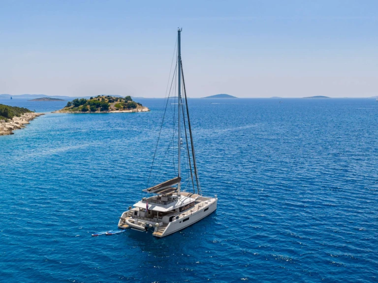 Luxury Yacht hire in Croatia - Lagoon Cool Breeze 