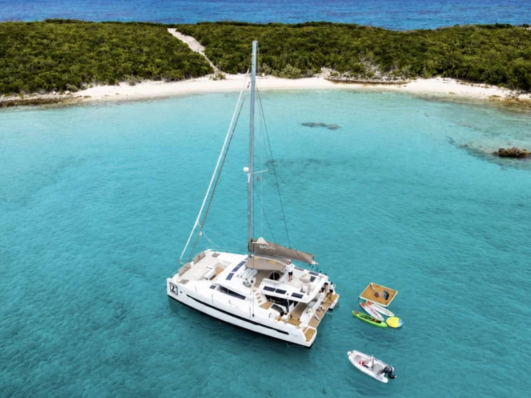 Charter a Bali ZURI 3 in Nassau on Samboat