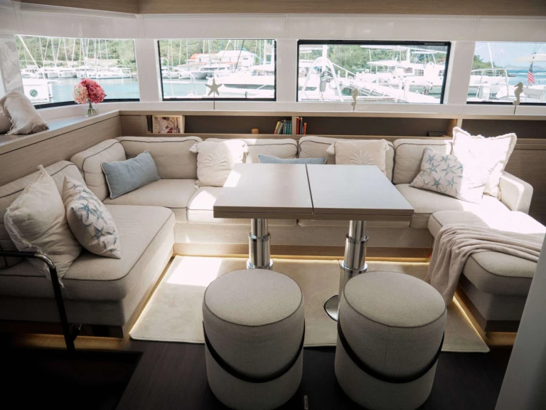 Yacht hire British Virgin Islands (BVI) cheap Luna Nova