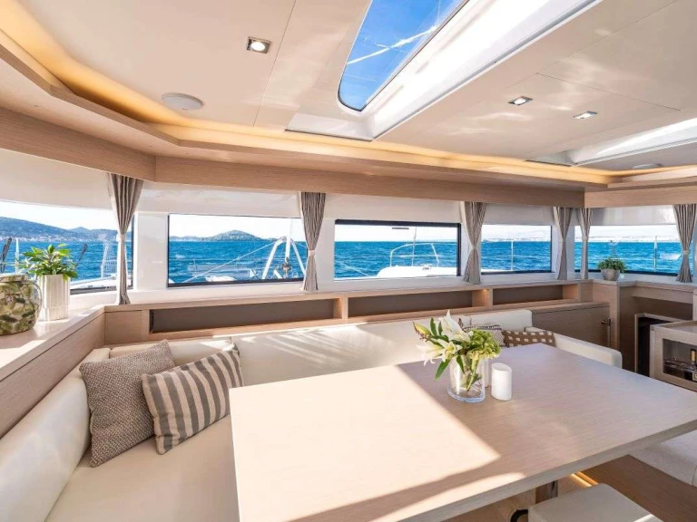 Hire Luxury Yacht with or without skipper Lagoon Split