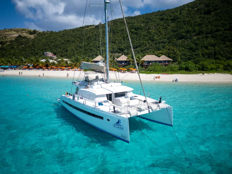 Yacht hire British Virgin Islands (BVI) cheap ISLAND KISSES