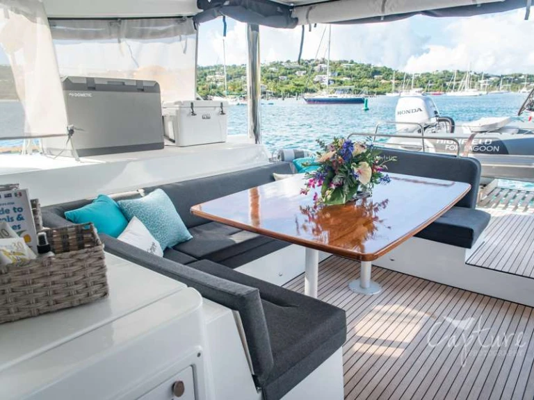 Luxury Yacht to hire British Virgin Islands (BVI) at the best price