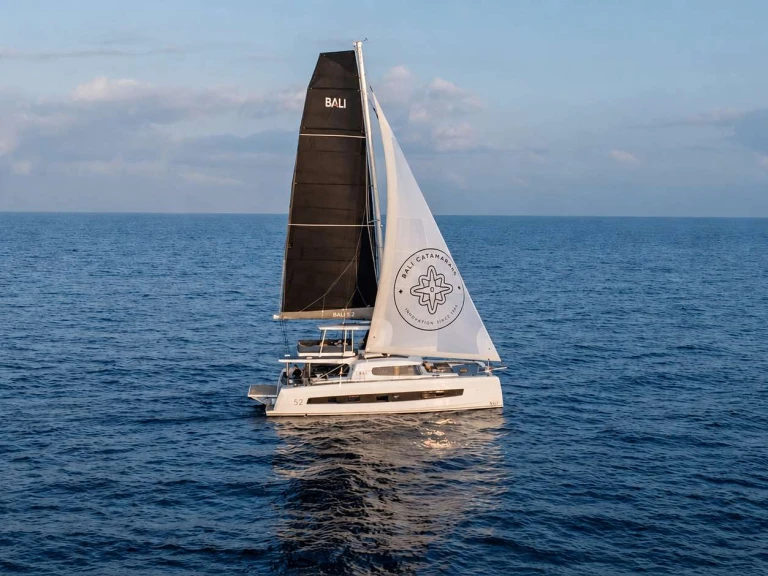 Charter a Bali PORTFOLIO in Nassau on Samboat