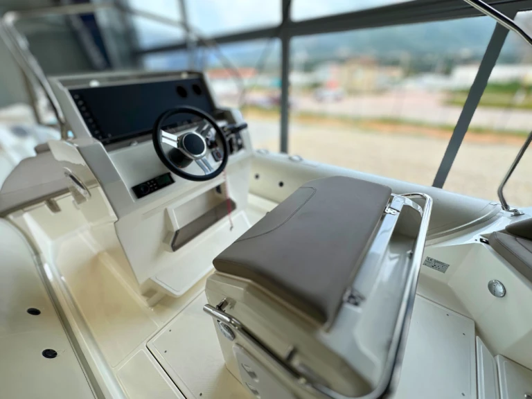 RIB hire in Ajaccio - Lomac Lomac 850 IN