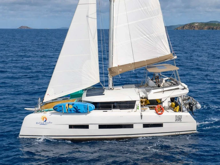 Hire Luxury Yacht with or without skipper Dufour Saint Thomas Island