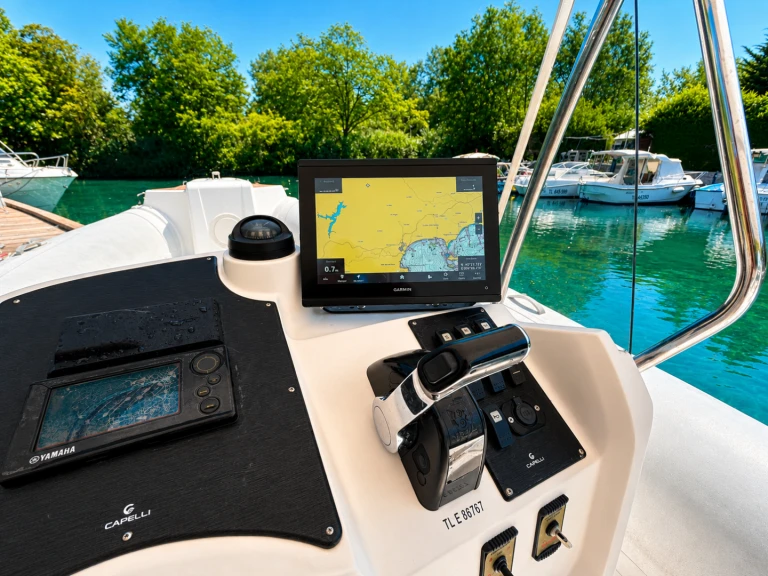 Charter a Capelli Tempest 770 in Mandelieu-la-Napoule on Samboat