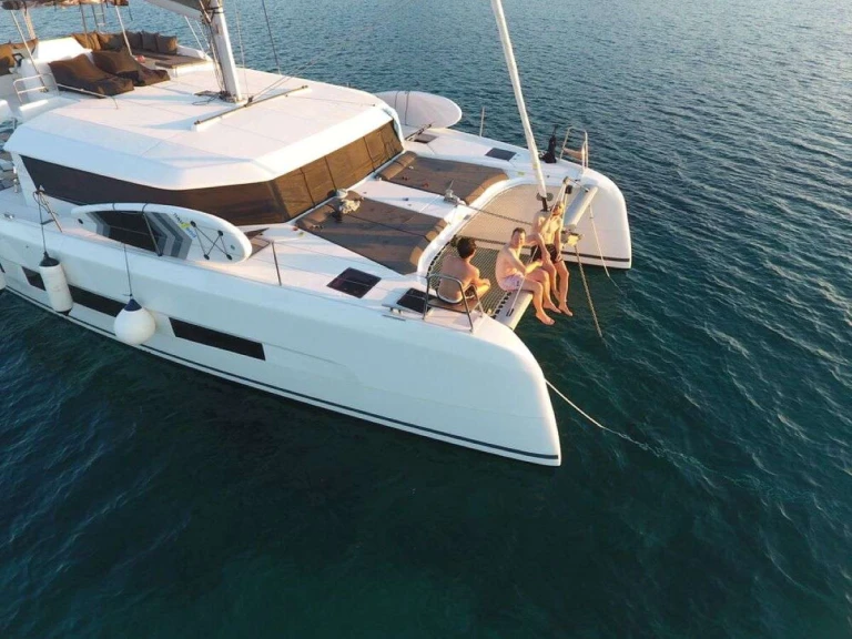 Hire Luxury Yacht with or without skipper Dufour Préveza