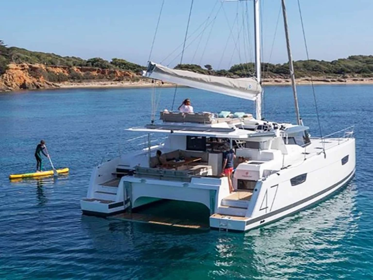 Charter a Fountaine Pajot JIOIA 3 in Caribbean on Samboat