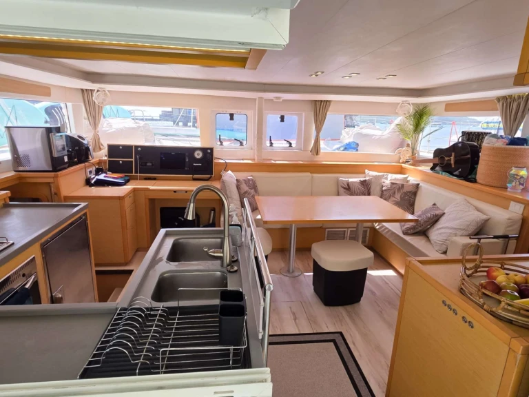 Luxury Yacht to hire Tortola at the best price