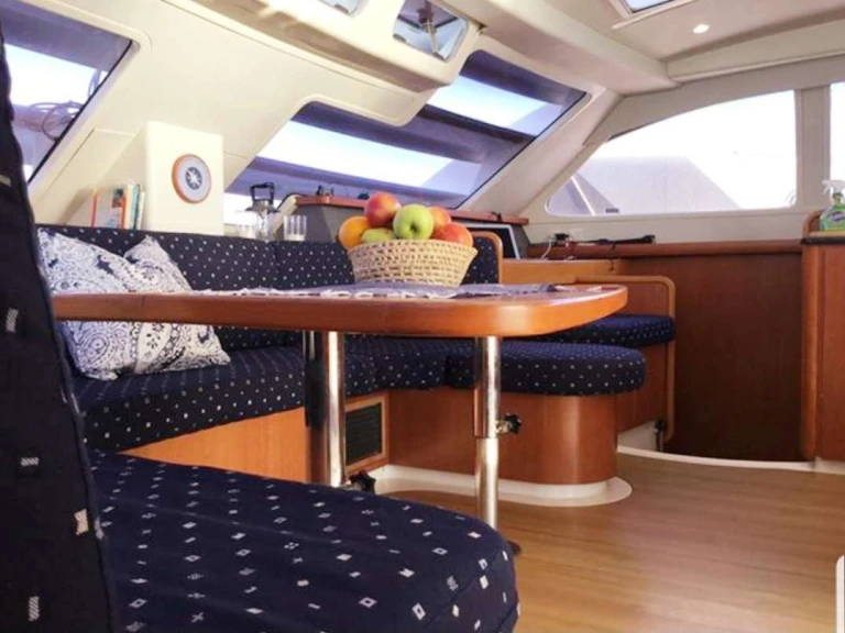 Leopard DESTINY III charter bareboat or skippered in  Marathon
