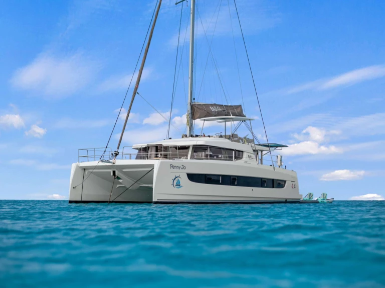Luxury Yacht hire in Nassau - Bali PENNY JO