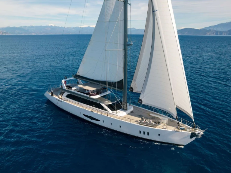 Luxury Yacht hire in Greece - Custom SON OF WIND