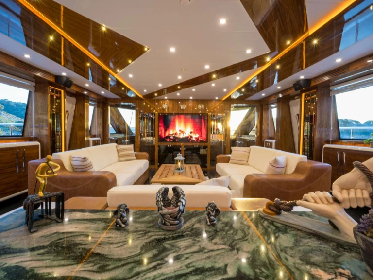 Hire Luxury Yacht with or without skipper Custom Greece