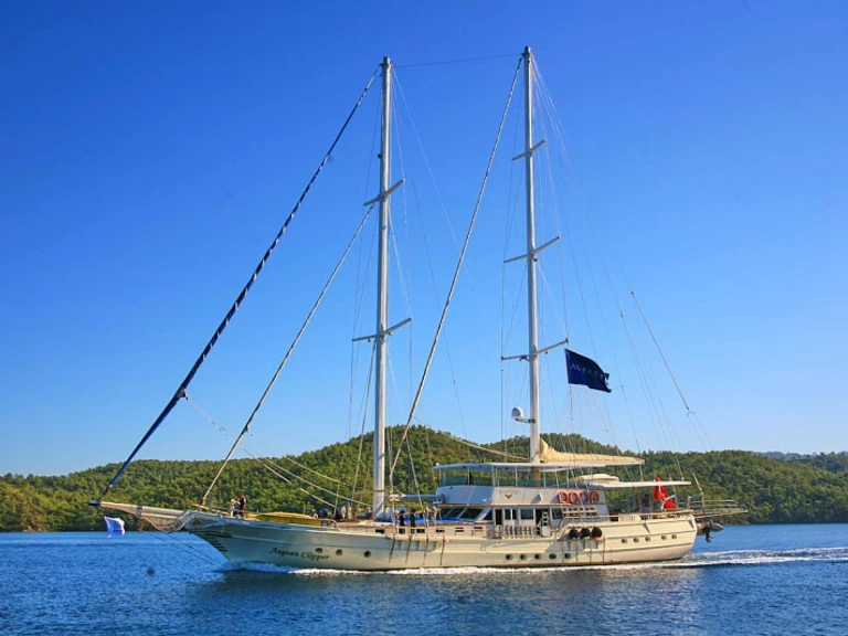 Luxury Yacht hire in Bodrum - Custom AEGEAN CLIPPER