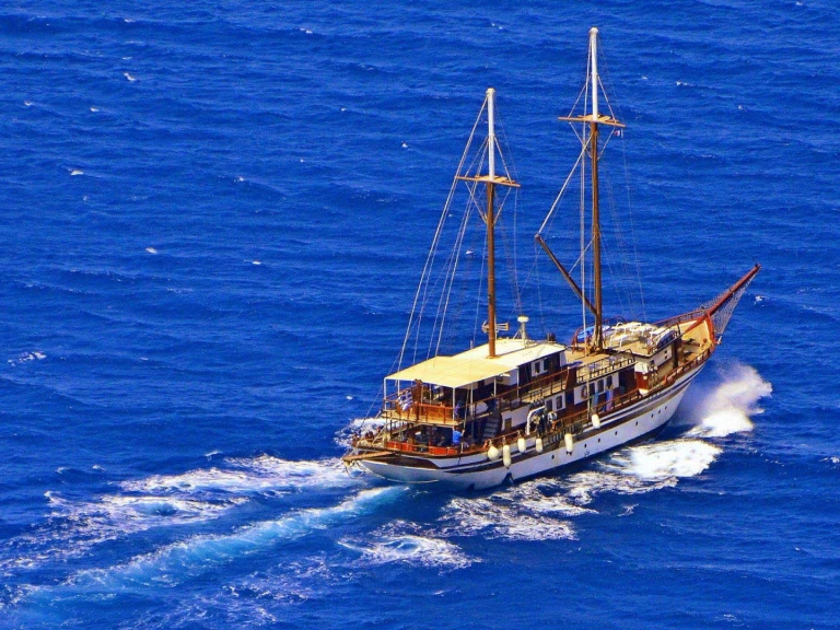 Yacht hire Lefkada (Island) cheap Aegeotissa II