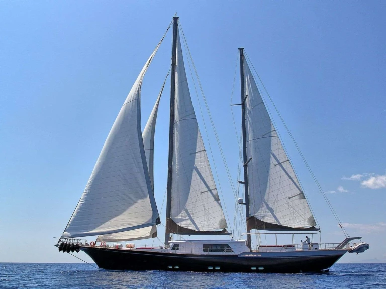 Luxury Yacht hire in Turkey - Custom MOSS