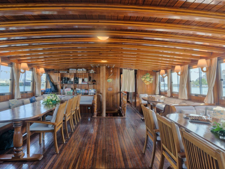 Hire Luxury Yacht with or without skipper Custom Gulet-Motor Sailor Piraeus