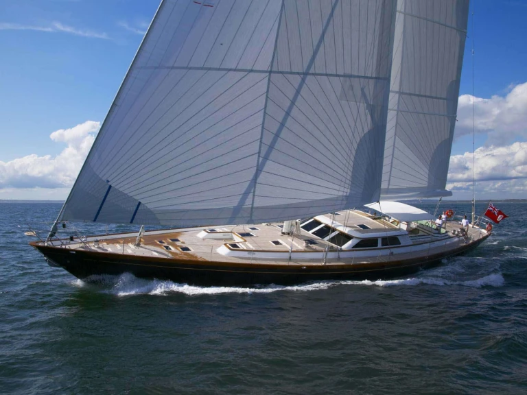 Luxury Yacht to hire Caribbean at the best price