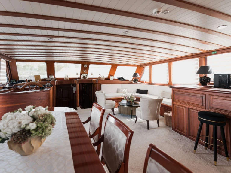 Yacht hire Šibenik cheap Dolce Vita