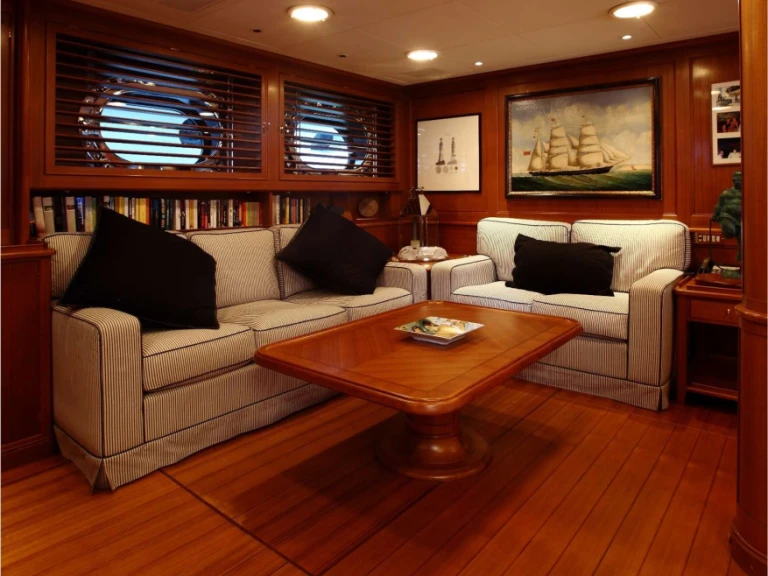 Luxury Yacht hire in Naples - Perini Navi HERITAGE M
