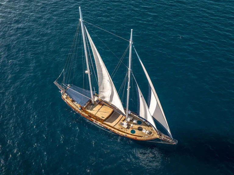 Luxury Yacht hire in Trogir - Custom Smart Spirit