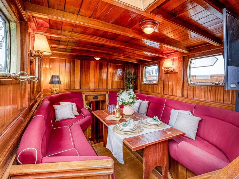 Schooner O'Remington  charter bareboat or skippered in  Cannes