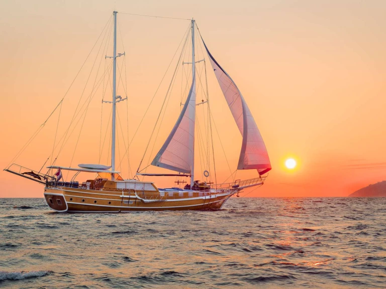 Yacht hire Croatia cheap Anđeo
