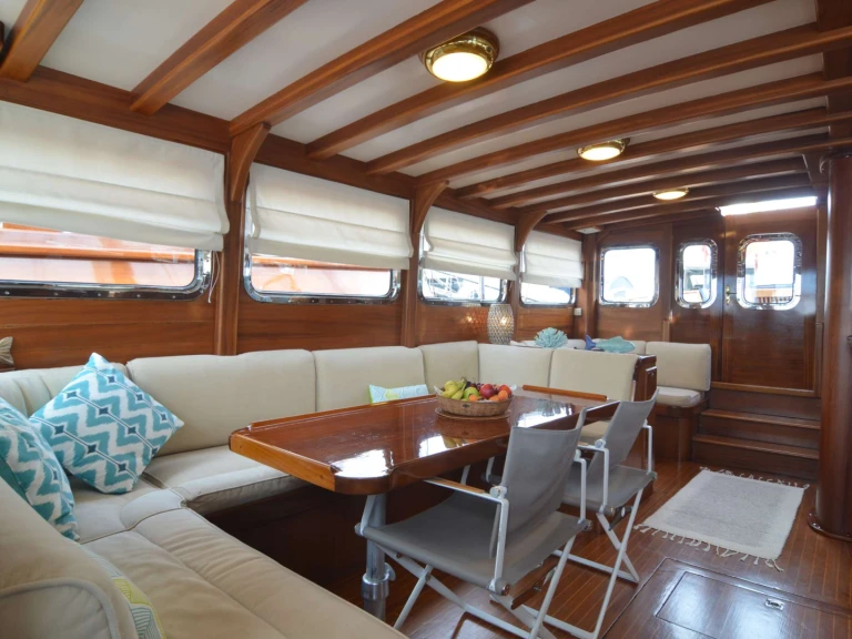 Luxury Yacht hire in Milazzo -  Mar e Mar