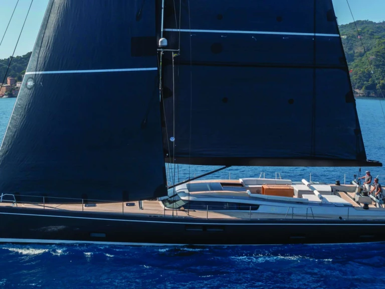 Charter a Advanced Yachts MINDFULNESS in Genoa on Samboat