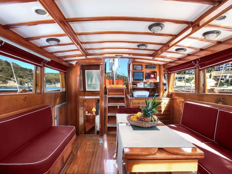 Luxury Yacht hire in French Riviera - Abeking & Rasmussen GAEL I