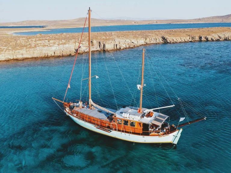 Hire a Psaros Shipyard SEATZEN Mykonos (Island)