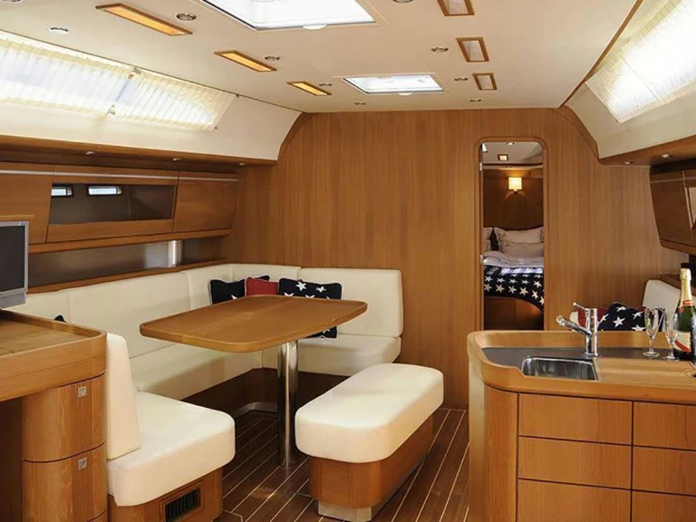 Yacht charter Ischia - Dehler BLUE OYSTER  on SamBoat