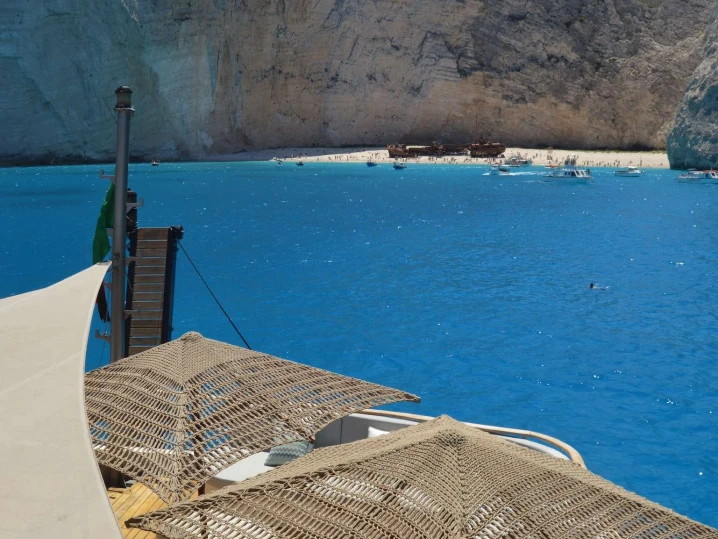Yacht charter Greece - Astillero Na ELYSIUM on SamBoat
