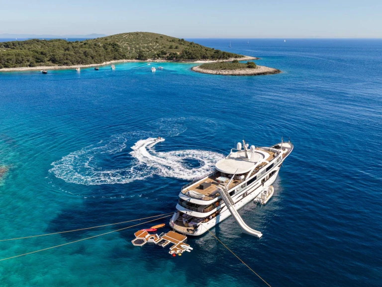 Yacht hire Split cheap Premier